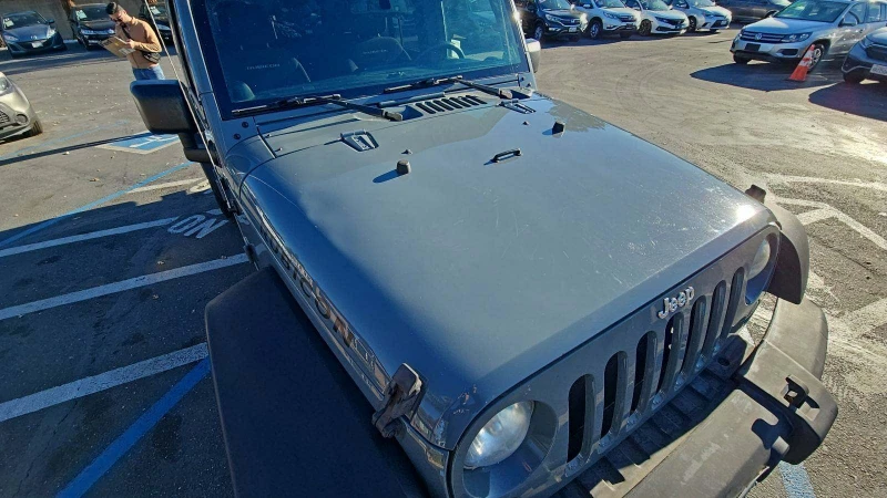 Jeep Wrangler RUBICON  БЕЗ РЪЖДА КРАЙНА ЦЕНА, снимка 4 - Автомобили и джипове - 48293396