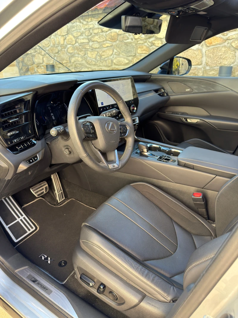 Lexus RX 500h, снимка 10 - Автомобили и джипове - 52874902