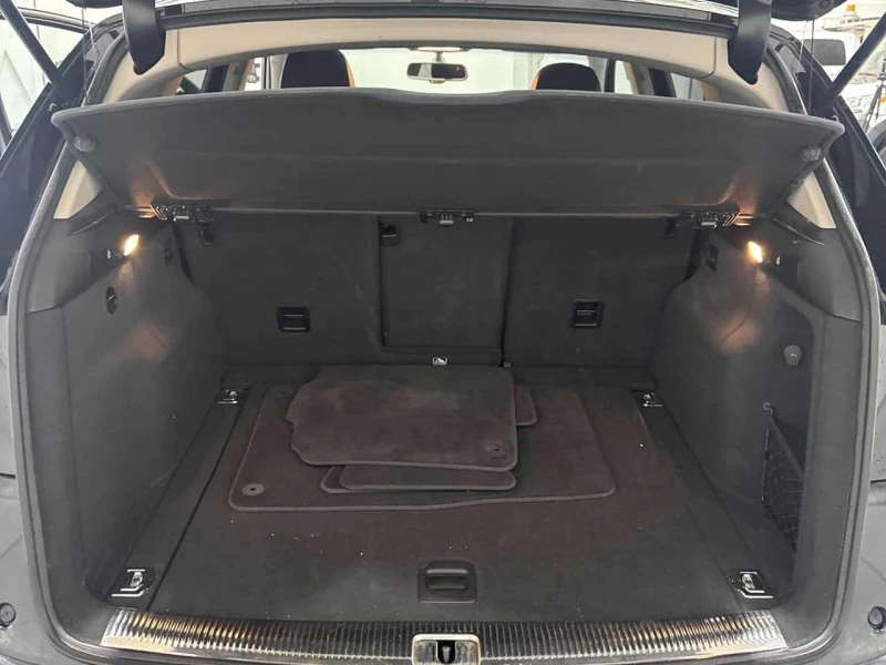 Audi Q5 * 2.0L Premium * CARFAX * ПАНОРАМА* ПОДГРЕВ* , снимка 14 - Автомобили и джипове - 53557492