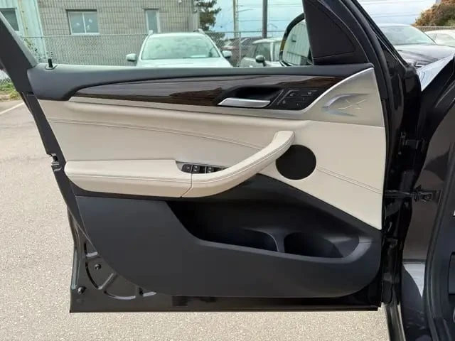 BMW X3 / xDrive30i / AWD / ПАНОРАМА / CARFAX  , снимка 14 - Автомобили и джипове - 53298958