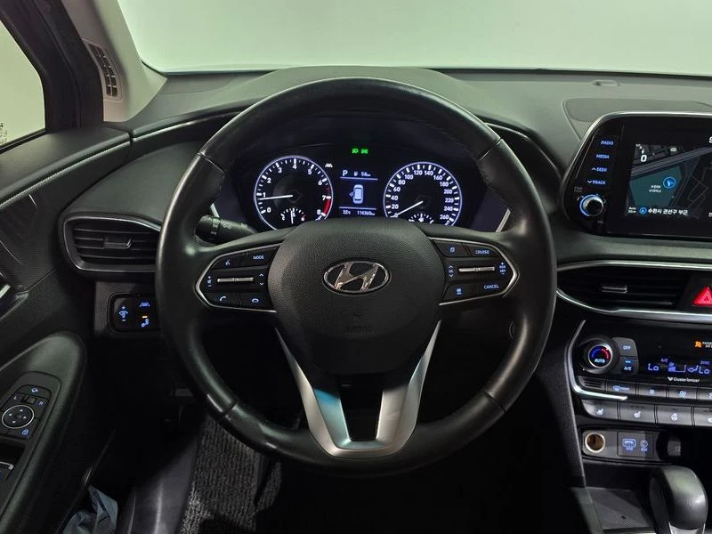 Hyundai Santa fe Gasoline 2.0T 2WD| 235к.с.| ВКЛ.ТЕХНОТЕСТ, снимка 12 - Автомобили и джипове - 55440508