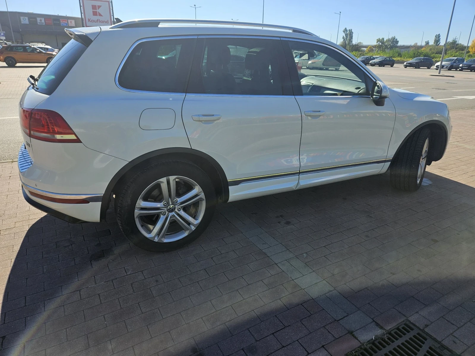 VW Touareg R-line Full - изображение 4
