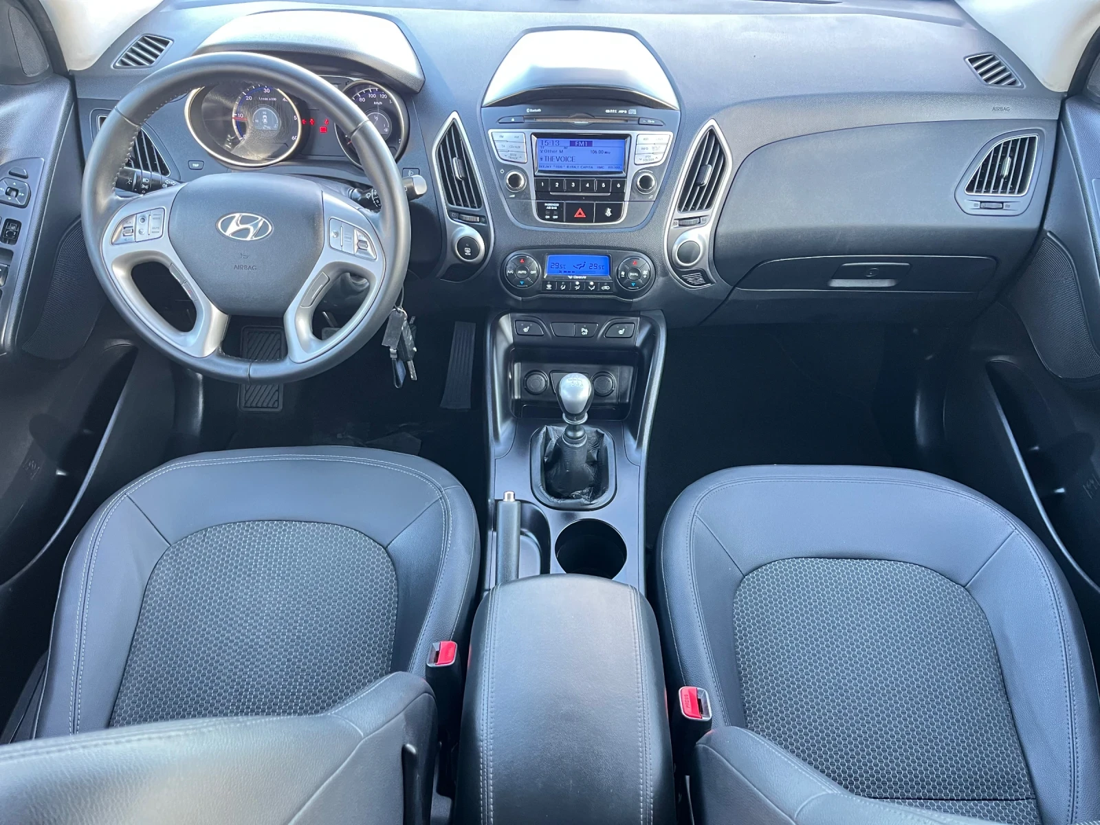 Hyundai IX35 Полу кожа, подгрев, Италия - изображение 8