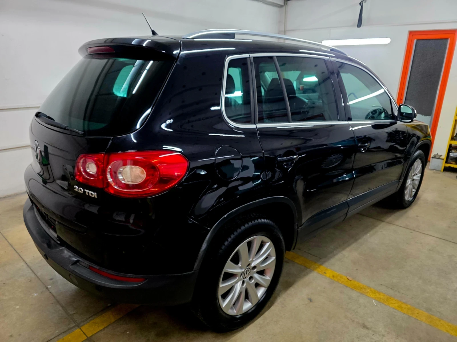 VW Tiguan 2.0TDI * 140hp * 4Motion, снимка 4 - Автомобили и джипове - 53988655