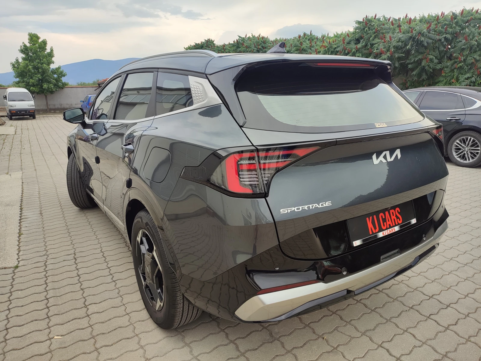 Kia Sportage Signature, снимка 2 - Автомобили и джипове - 55036469