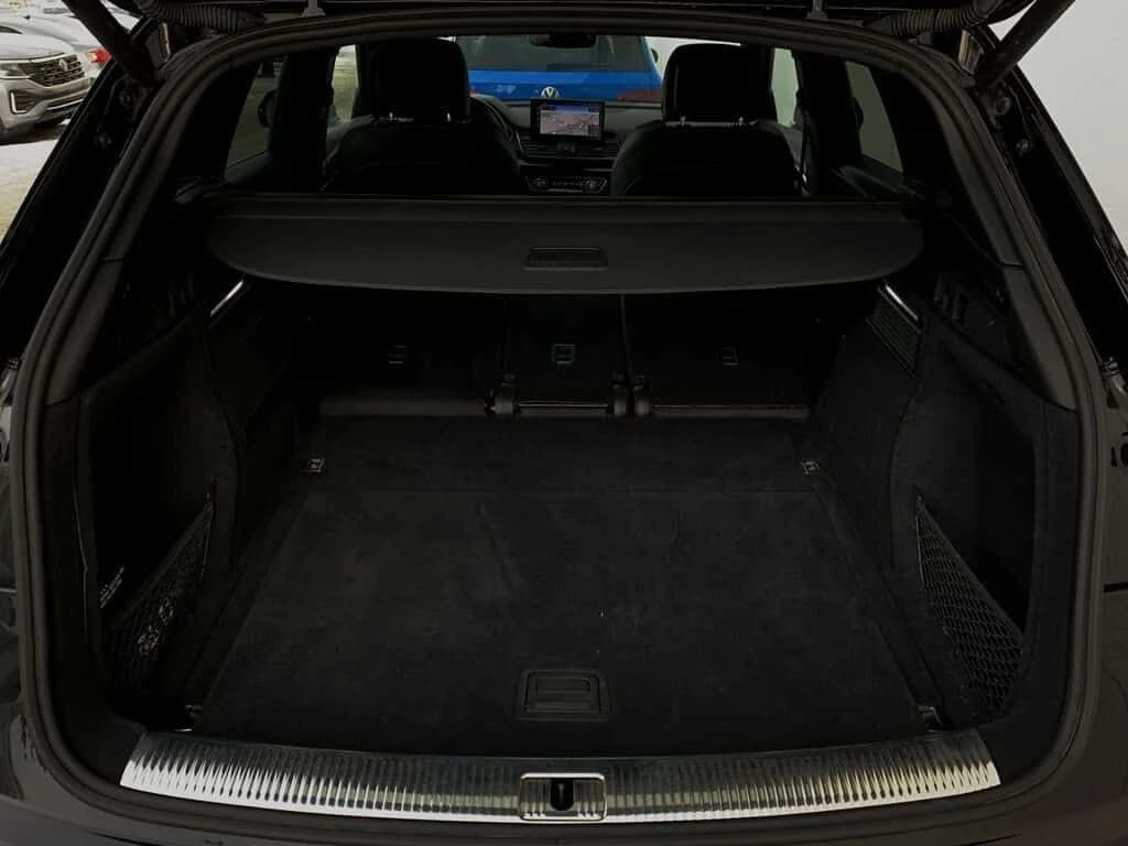 Audi Q5 * PROGRESSIV | S LINE | SUNROOF | HEATED SEATS & S, снимка 6 - Автомобили и джипове - 54234640