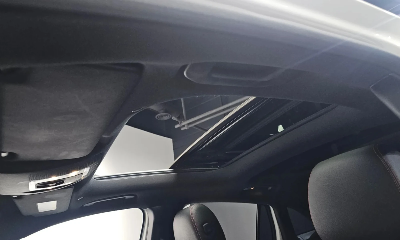 Mercedes-Benz GLA H247 Gla45, снимка 16 - Автомобили и джипове - 54966832