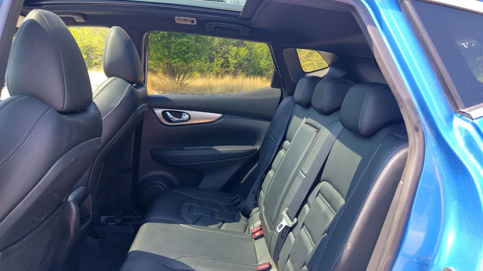 Nissan Qashqai, снимка 15 - Автомобили и джипове - 55844405