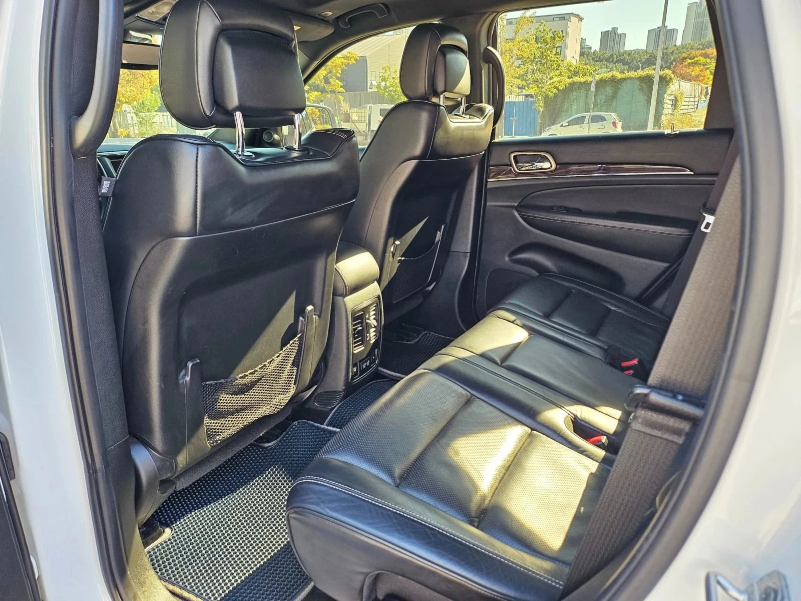 Jeep Grand cherokee, снимка 10 - Автомобили и джипове - 56719862