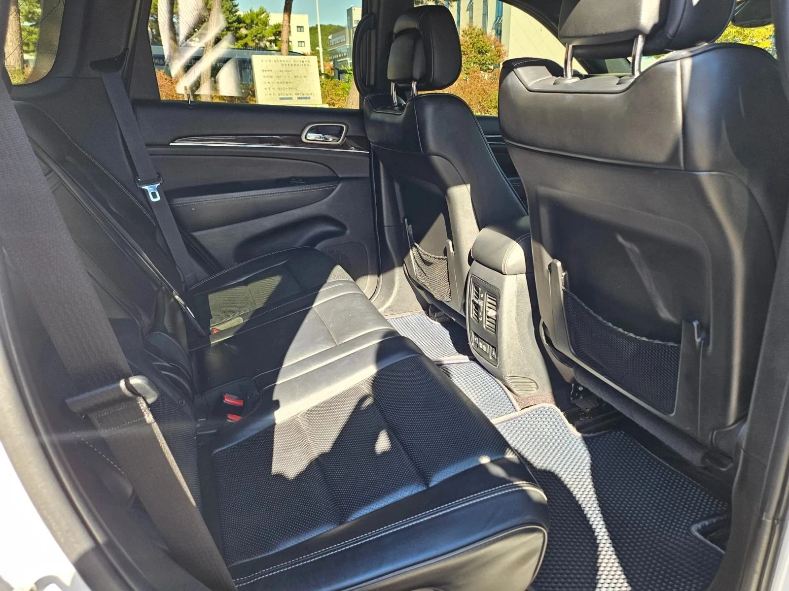 Jeep Grand cherokee, снимка 11 - Автомобили и джипове - 56719862