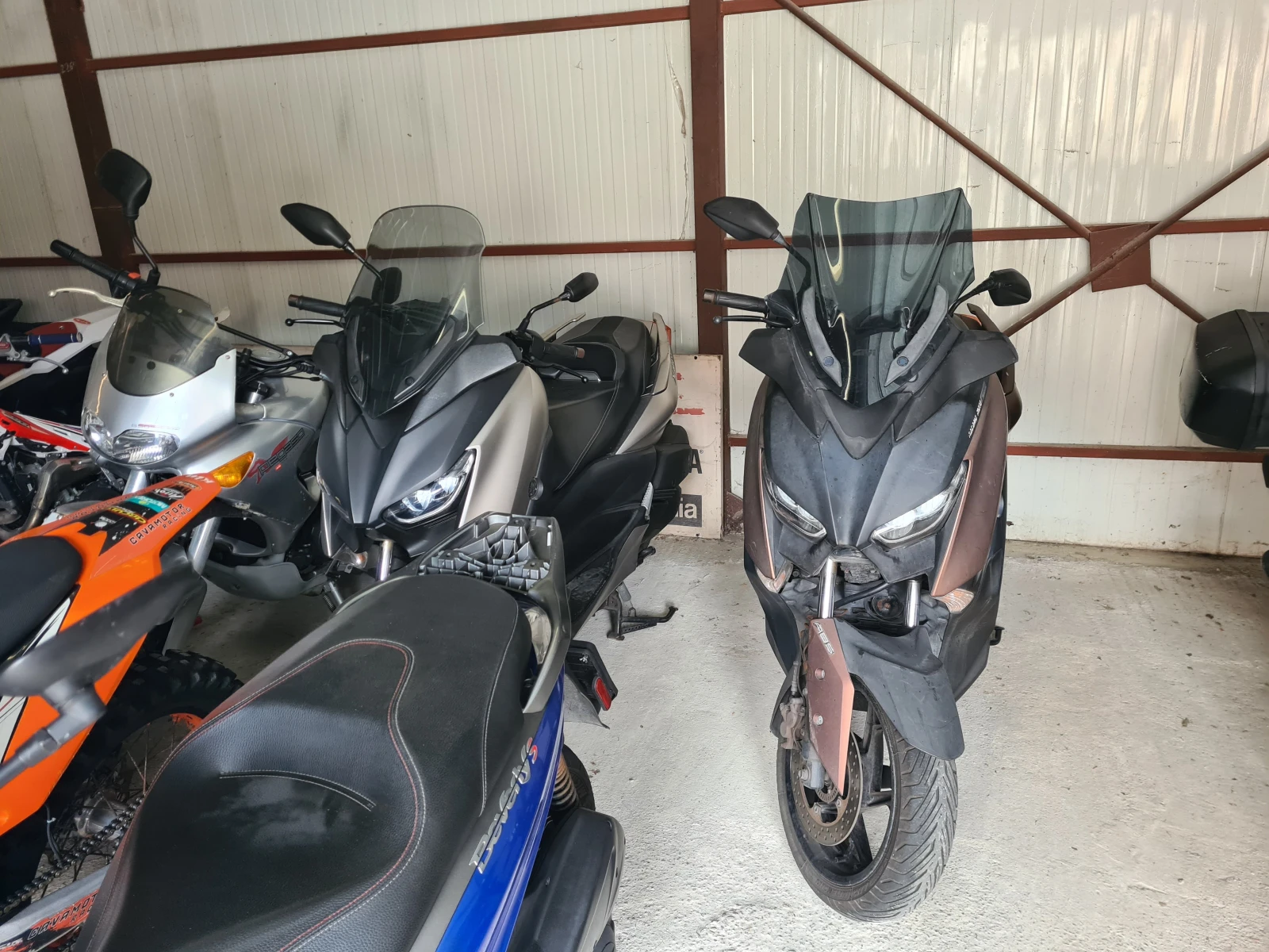 Yamaha X-max 300i ABS/TCS, снимка 3 - Мотоциклети и мототехника - 53966264