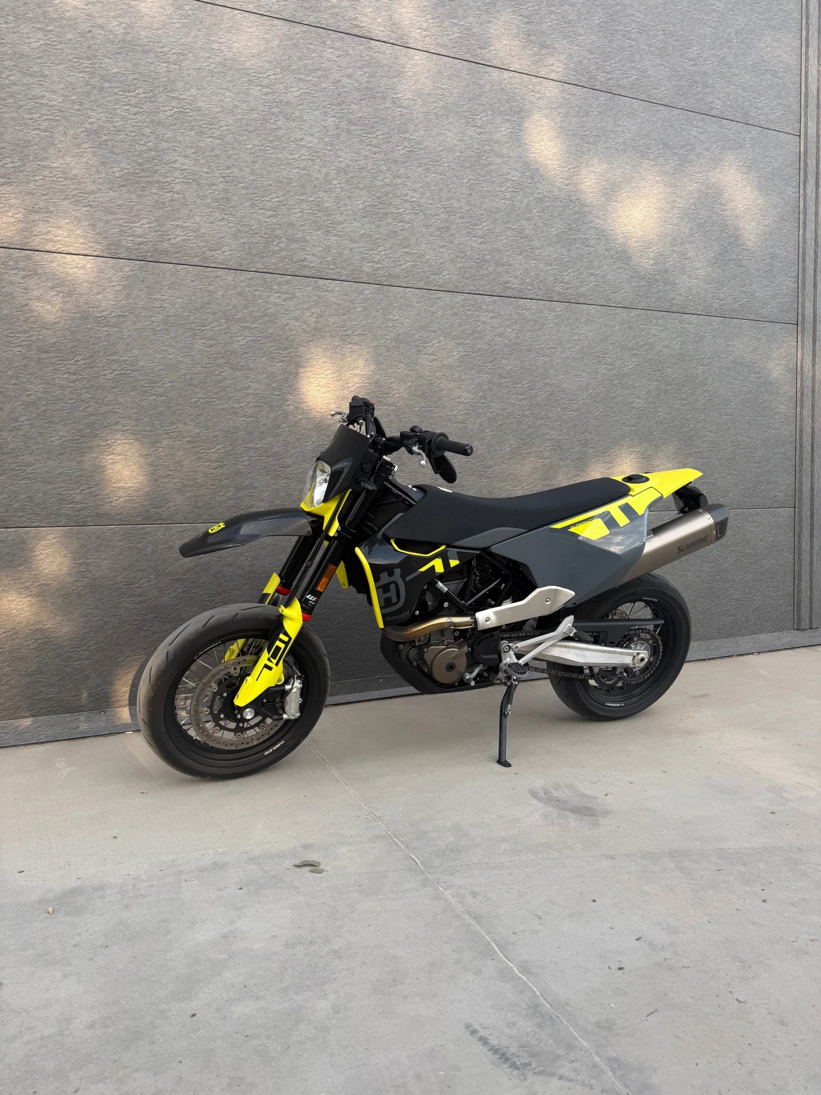 Husqvarna Svartpilen 701