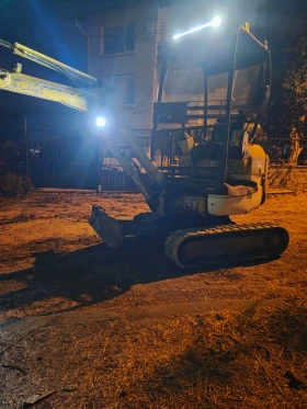 Багер Komatsu PC 15 R, снимка 2