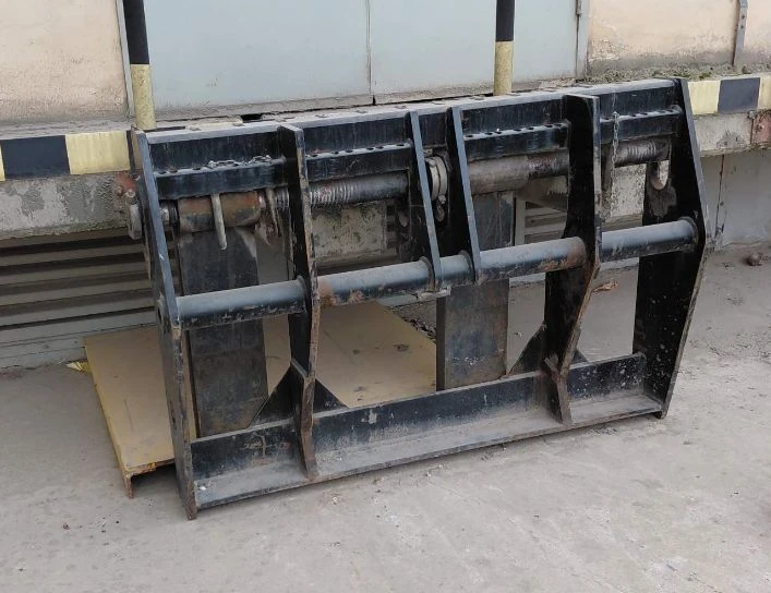 Телескопични товарачи Manitou HT 790, снимка 6 - Индустриална техника - 53976341