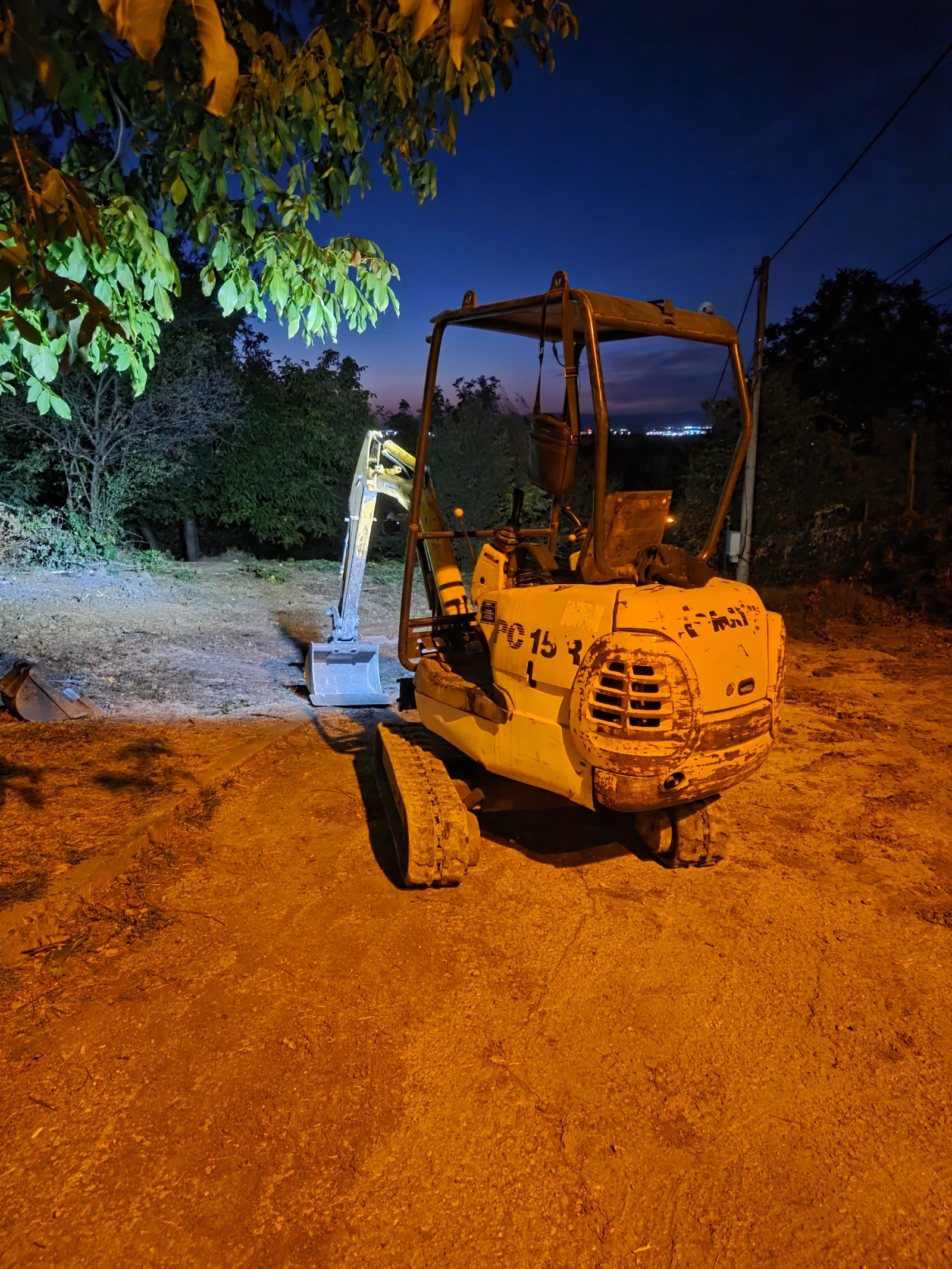 Багер Komatsu PC 15 R