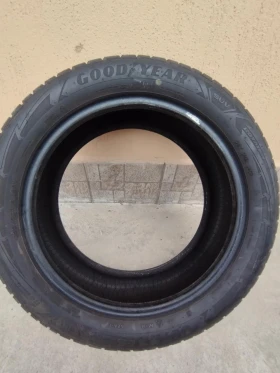 Гуми Зимни 235/50R19, снимка 3 - Гуми и джанти - 52569274