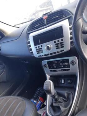 Lancia Delta 2.0 m-jet, снимка 10