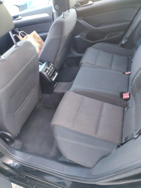 VW Passat Комби, снимка 11
