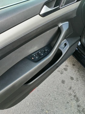 VW Passat Комби, снимка 7
