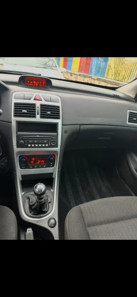 Peugeot 307 Панаромен люк, 7 Места, 1.6 Дизел, Фасе, снимка 11