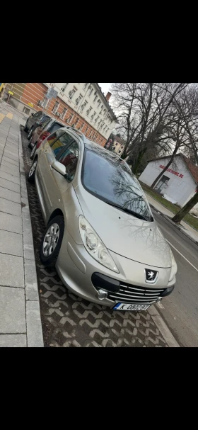 Peugeot 307 Панаромен люк, 7 Места, 1.6 Дизел, Фасе, снимка 1