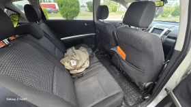 Toyota Corolla verso 2.2 d-cat, снимка 9