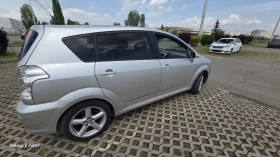 Toyota Corolla verso 2.2 d-cat, снимка 5