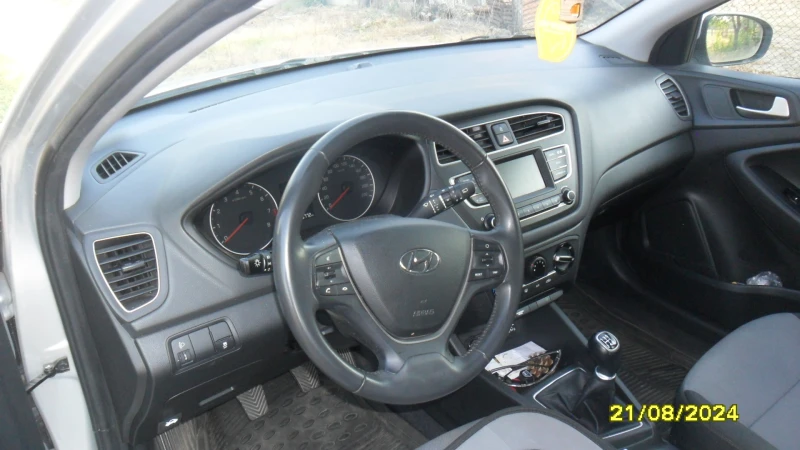 Hyundai I20, снимка 7 - Автомобили и джипове - 46993266