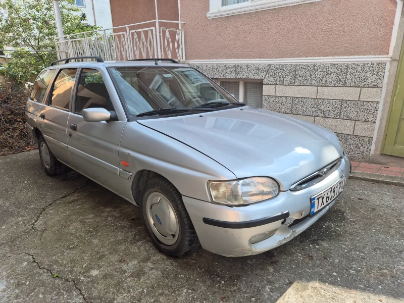 Ford Escort 1, 6 Ghia, снимка 4 - Автомобили и джипове - 48112622