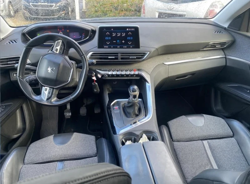 Peugeot 5008 1.2* * * ШВЕЙЦАРИЯ* * * ЛУКС, снимка 6 - Автомобили и джипове - 48745591