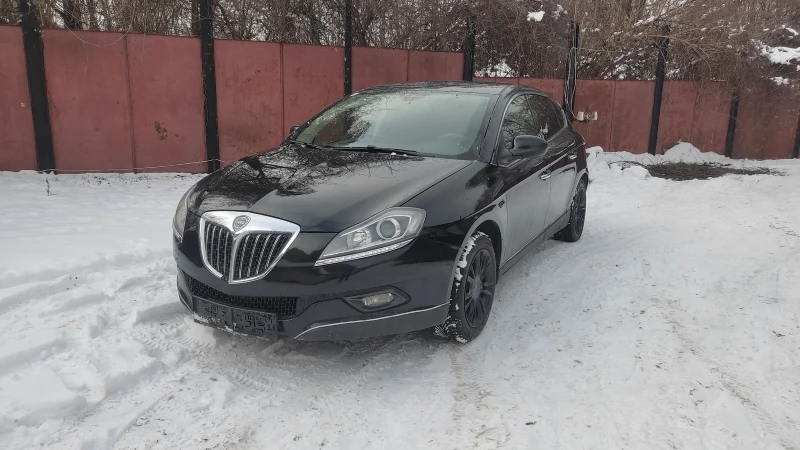 Lancia Delta 1, 4 Turbojet Oro, снимка 1 - Автомобили и джипове - 49025304