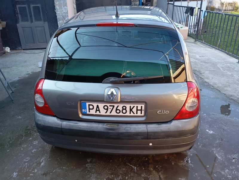 Renault Clio, снимка 4 - Автомобили и джипове - 49085540