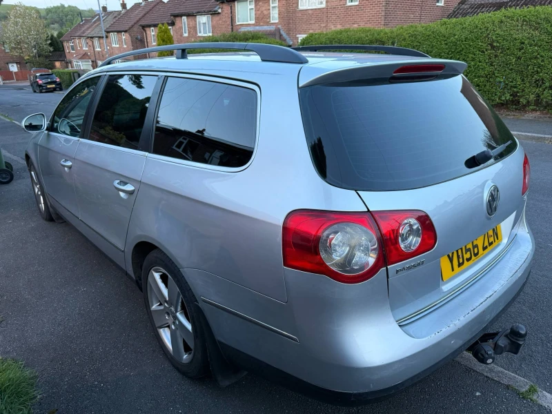 VW Passat 2.0 TDI, снимка 4 - Автомобили и джипове - 52643861