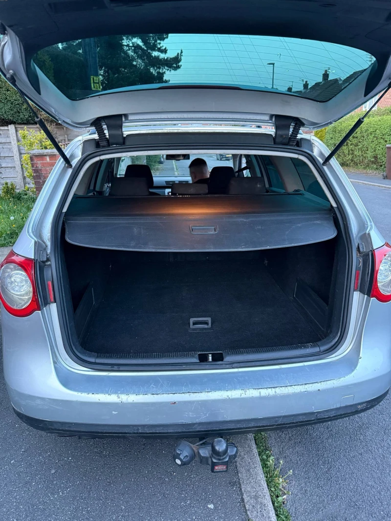 VW Passat 2.0 TDI, снимка 9 - Автомобили и джипове - 52643861