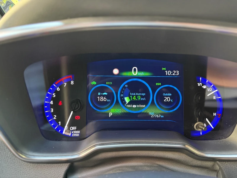 Toyota Corolla Hybrid 2.0, снимка 9 - Автомобили и джипове - 52421687