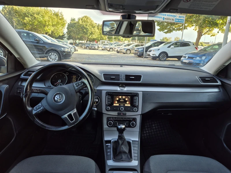 VW Passat 1.6TDI-NAVI-KLIMATRONIK, снимка 10 - Автомобили и джипове - 51556922