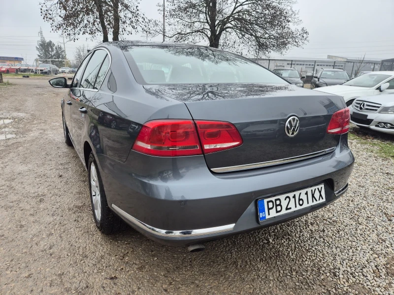 VW Passat 1.6TDI-NAVI-KLIMATRONIK, снимка 4 - Автомобили и джипове - 51556922