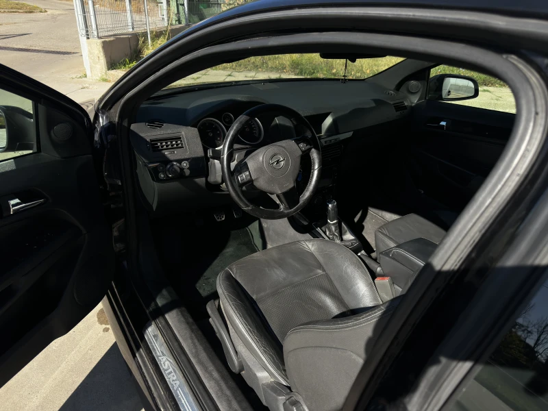 Opel Astra 1.9 DTH, снимка 11 - Автомобили и джипове - 52153398