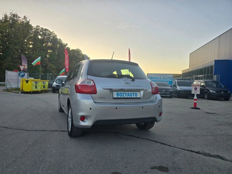 Toyota Auris 1.4D4D-90ps-116000км!!!, снимка 5 - Автомобили и джипове - 51780871