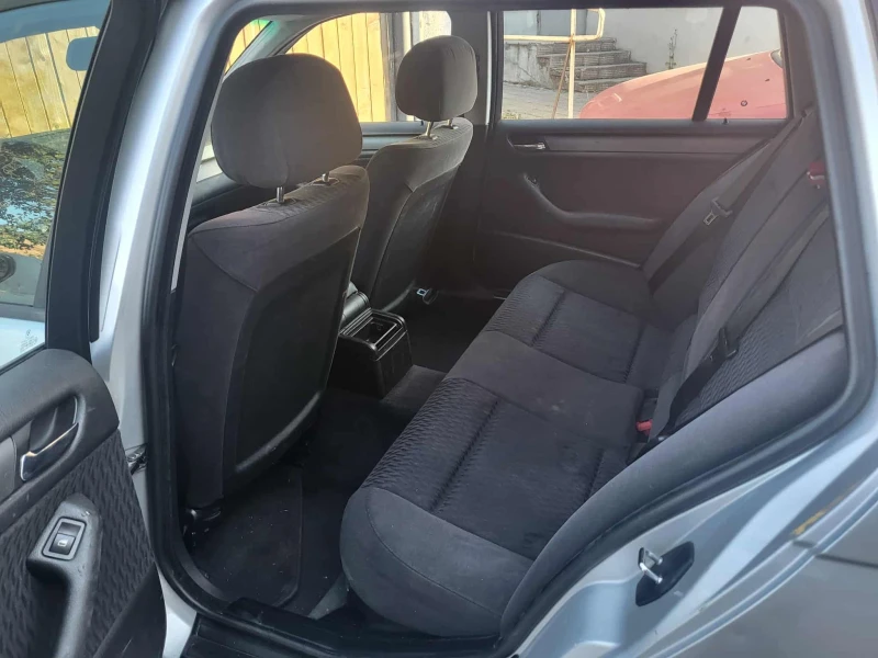 BMW 318, снимка 8 - Автомобили и джипове - 52380581