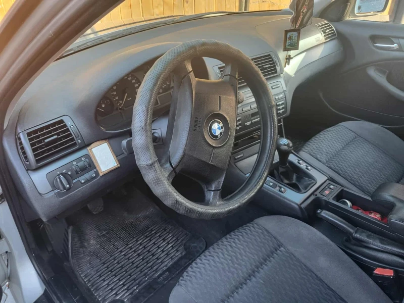 BMW 318, снимка 7 - Автомобили и джипове - 52380581