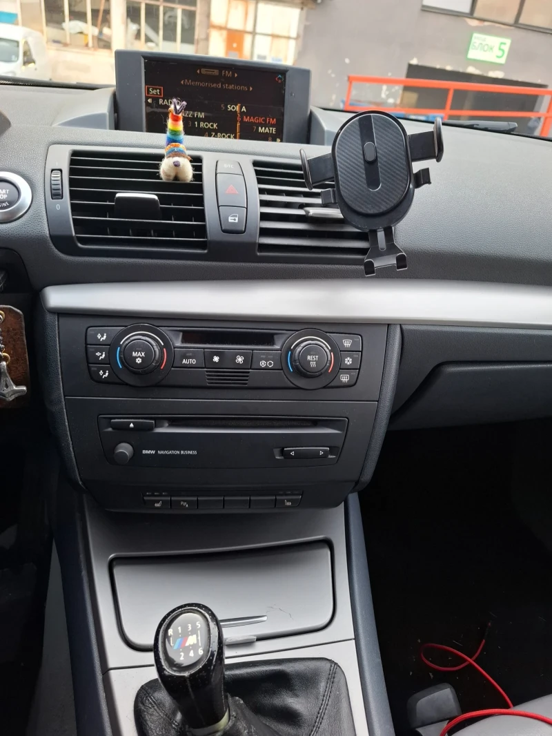 BMW 120, снимка 8 - Автомобили и джипове - 52624631