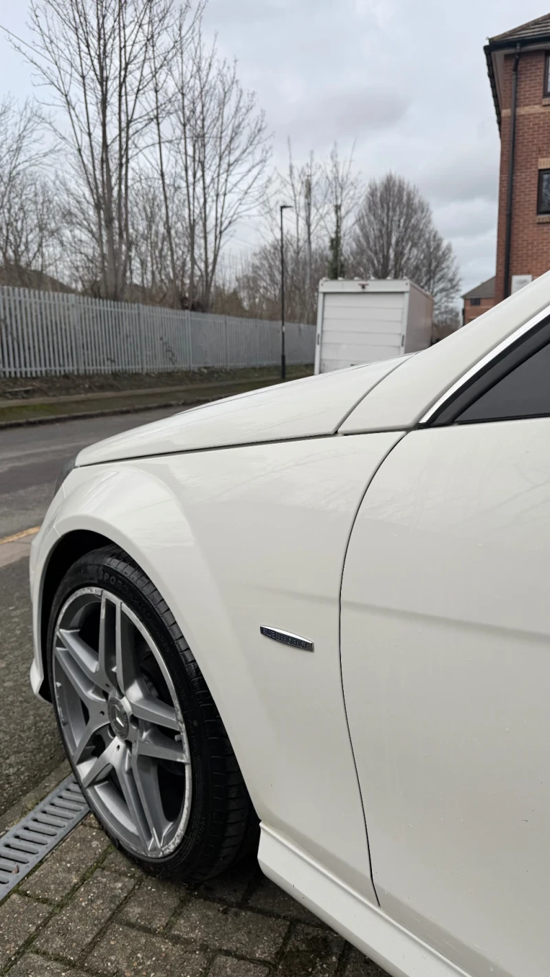 Mercedes-Benz C 220, снимка 3 - Автомобили и джипове - 53288685