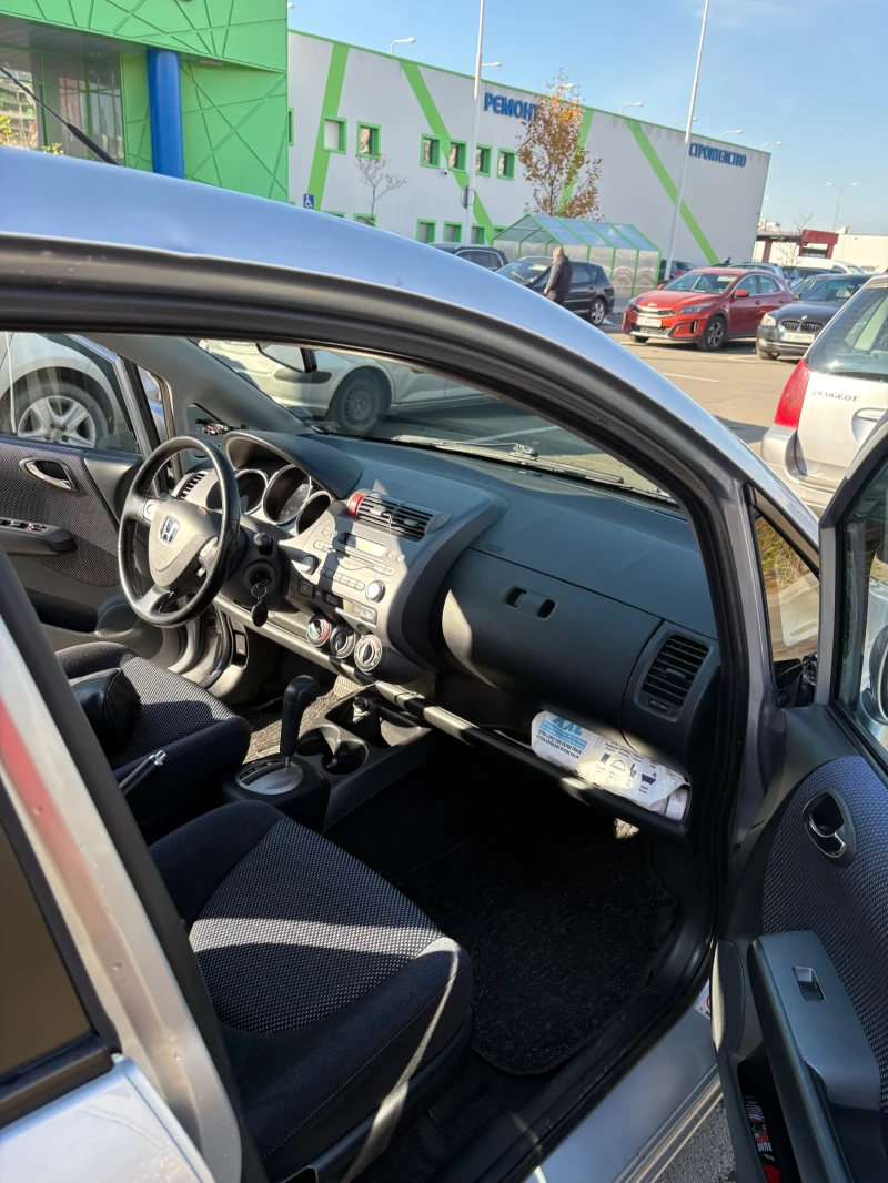Honda Jazz 1.4, снимка 13 - Автомобили и джипове - 53324467