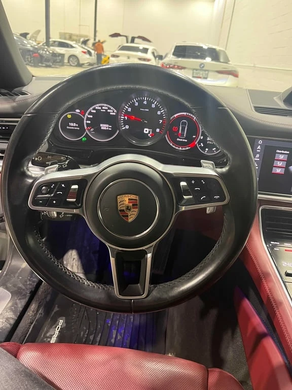 Porsche Panamera * 4S * CARFAX * БЕЗ ПЪРВОНАЧАЛНА ВНОСКА, снимка 8 - Автомобили и джипове - 53257785