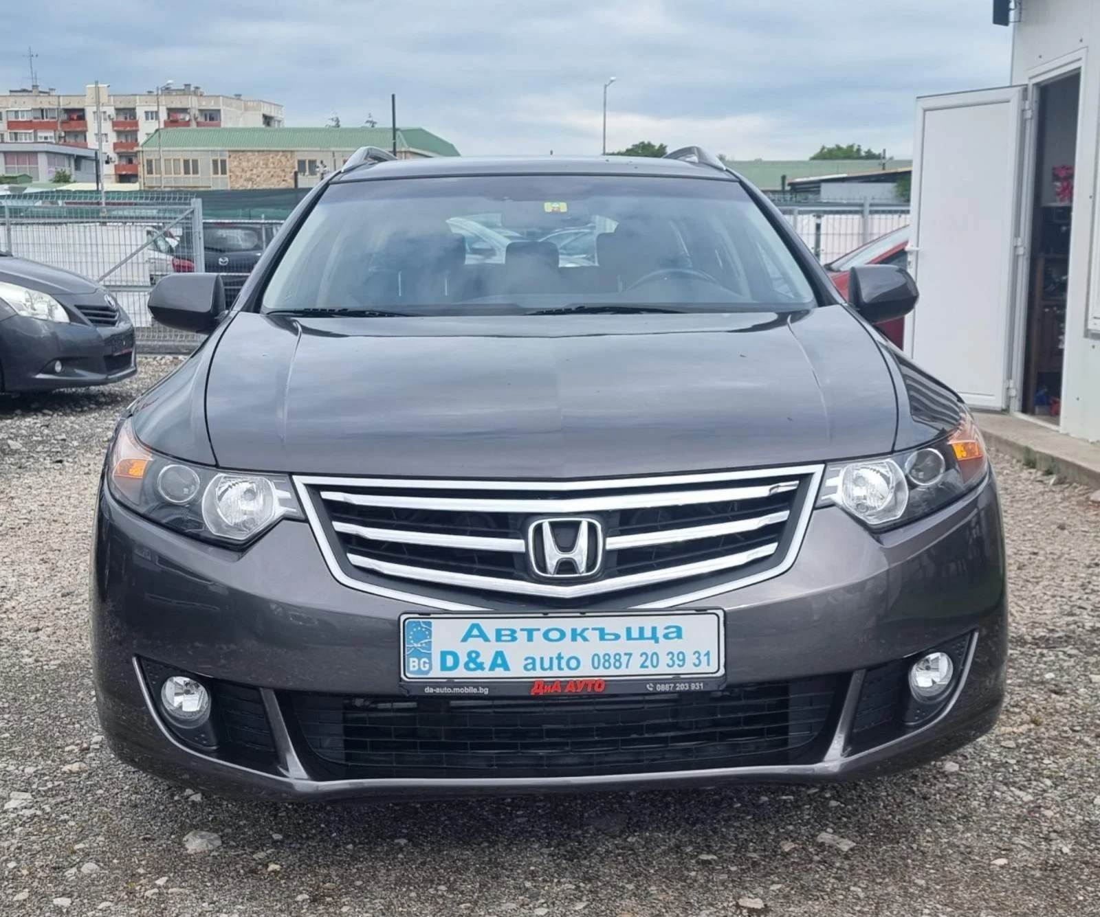 Honda Accord 2.0i-155коня Швейцария Facelift  - изображение 2