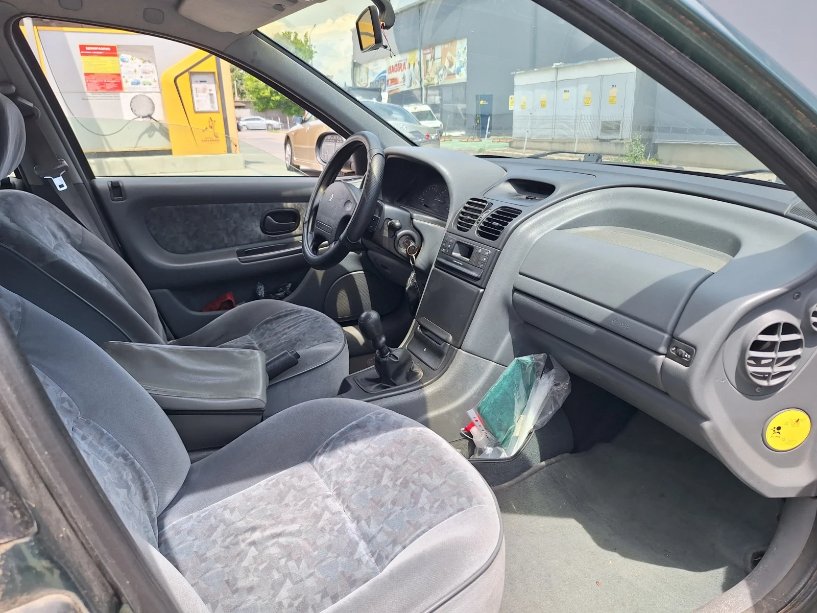 Renault Laguna  - изображение 8