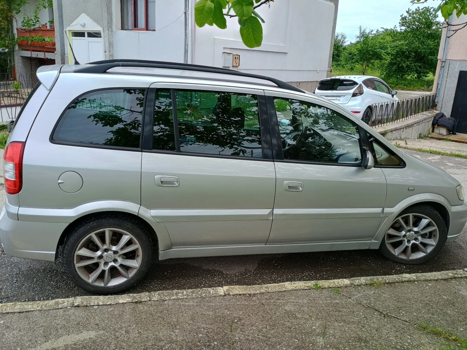 Opel Zafira Opc - изображение 6