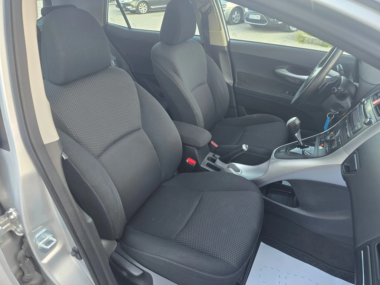 Toyota Auris 1.4D4D-90ps-116000км!!! - изображение 10