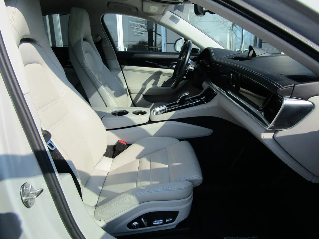 Porsche Panamera, снимка 14 - Автомобили и джипове - 53813694